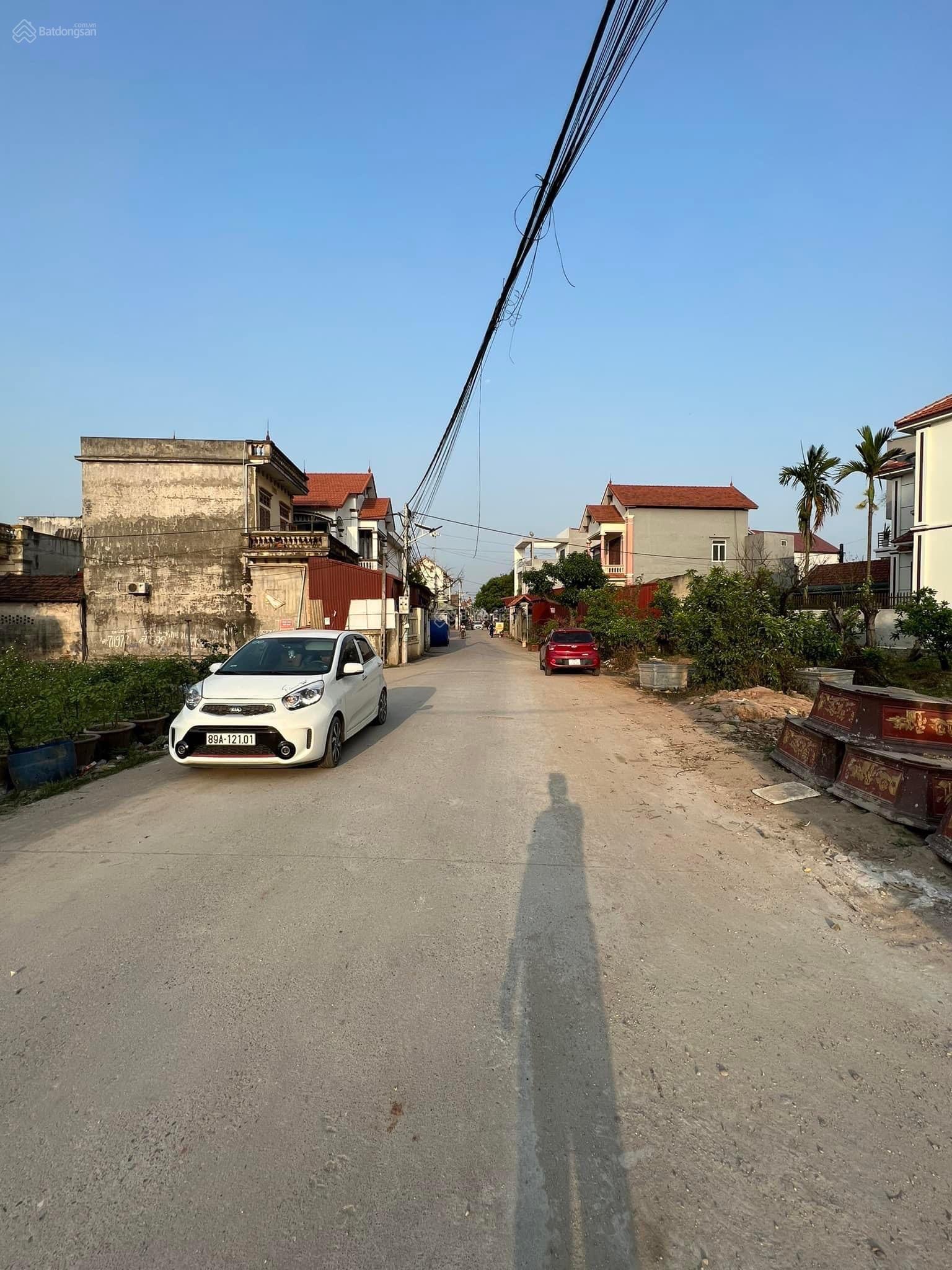 Cần bán lô đất siêu đẹp gần khu đấu giá Công Luận 2, TT. Văn Giang. Giá bán cho nhà đầu tư.